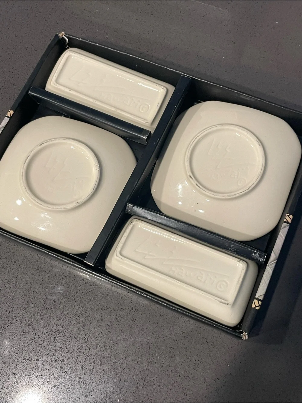Lee Ceramics Handmade Hawaii Aloha Collection 4Piece Ceramic Dish Set Green Fern